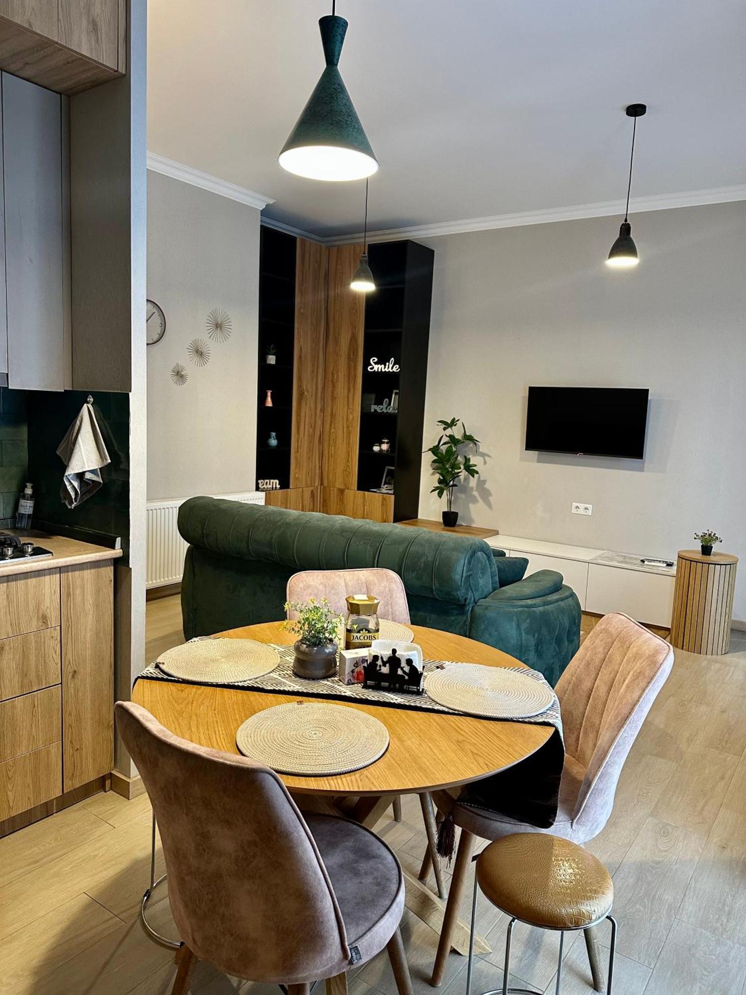 Downtown Apartment Кутаиси Экстерьер фото